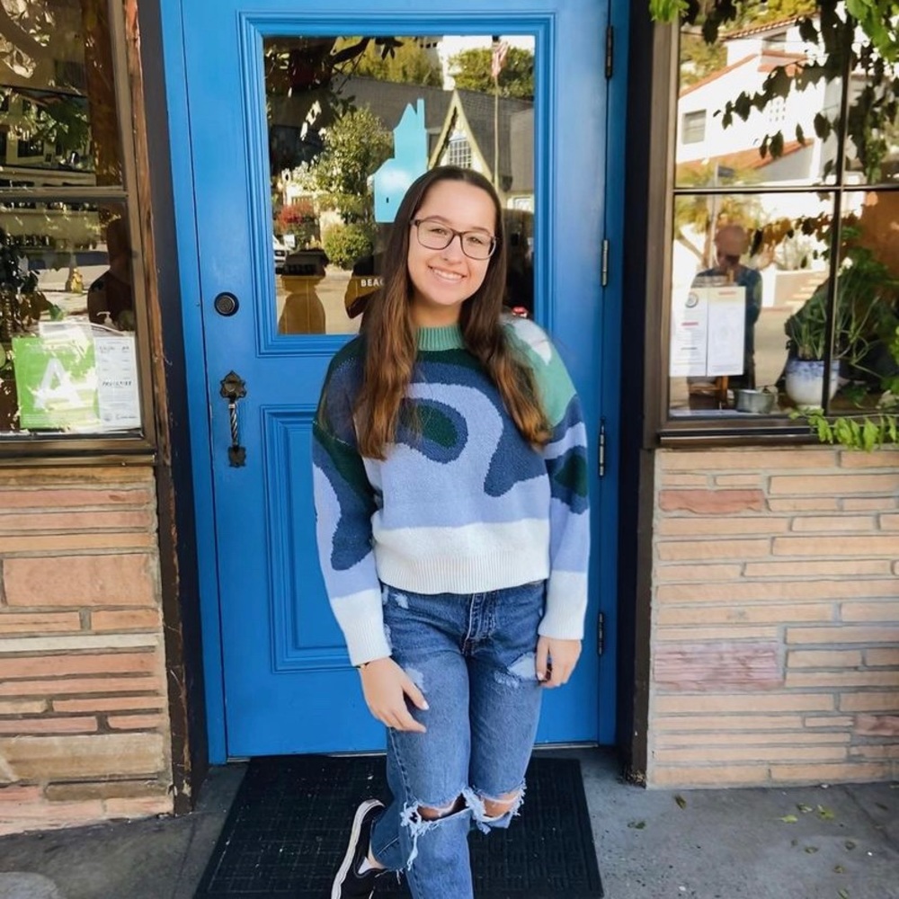 Meet your Posher, Julia